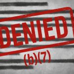 Il Dipartimento della Difesa oscura quasi tutti i documenti che spiegano l'uso da parte dell'AARO dell'esenzione delle forze dell'ordine per i file UAP