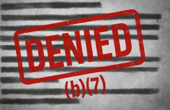 Il Dipartimento della Difesa oscura quasi tutti i documenti che spiegano l'uso da parte dell'AARO dell'esenzione delle forze dell'ordine per i file UAP