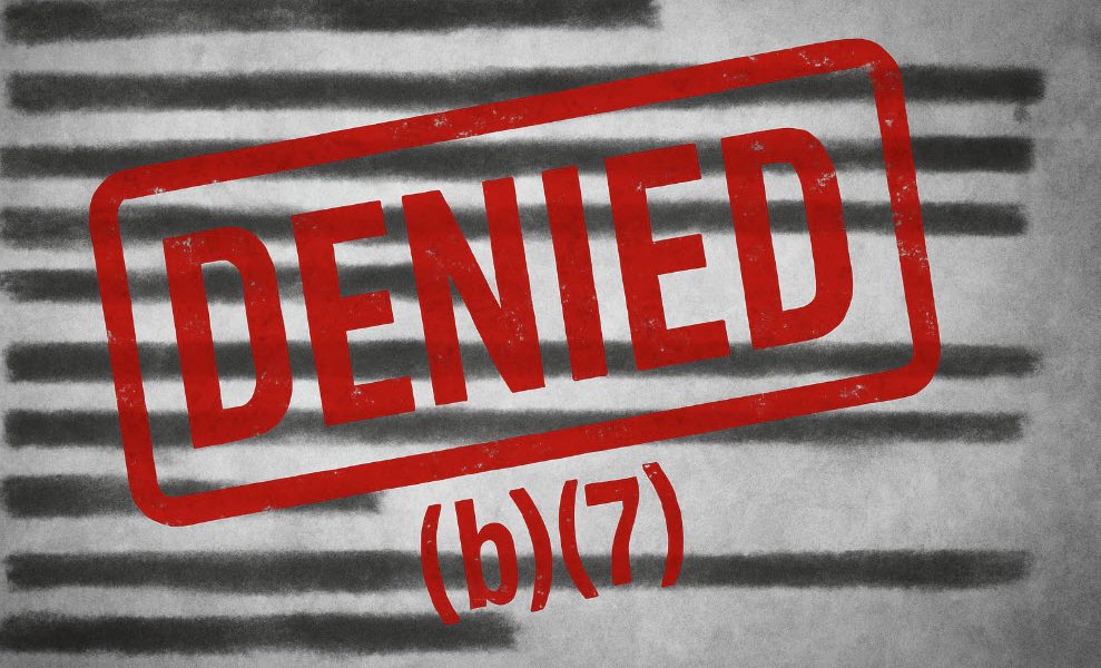 Il Dipartimento della Difesa oscura quasi tutti i documenti che spiegano l'uso da parte dell'AARO dell'esenzione delle forze dell'ordine per i file UAP